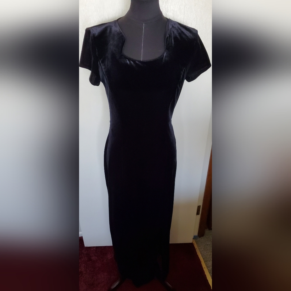 Womens Black Velvet Party Dress